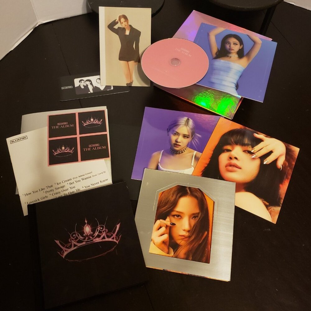 Black Pink The Album box